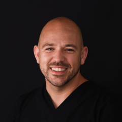 Dr. Francisco Oliveira